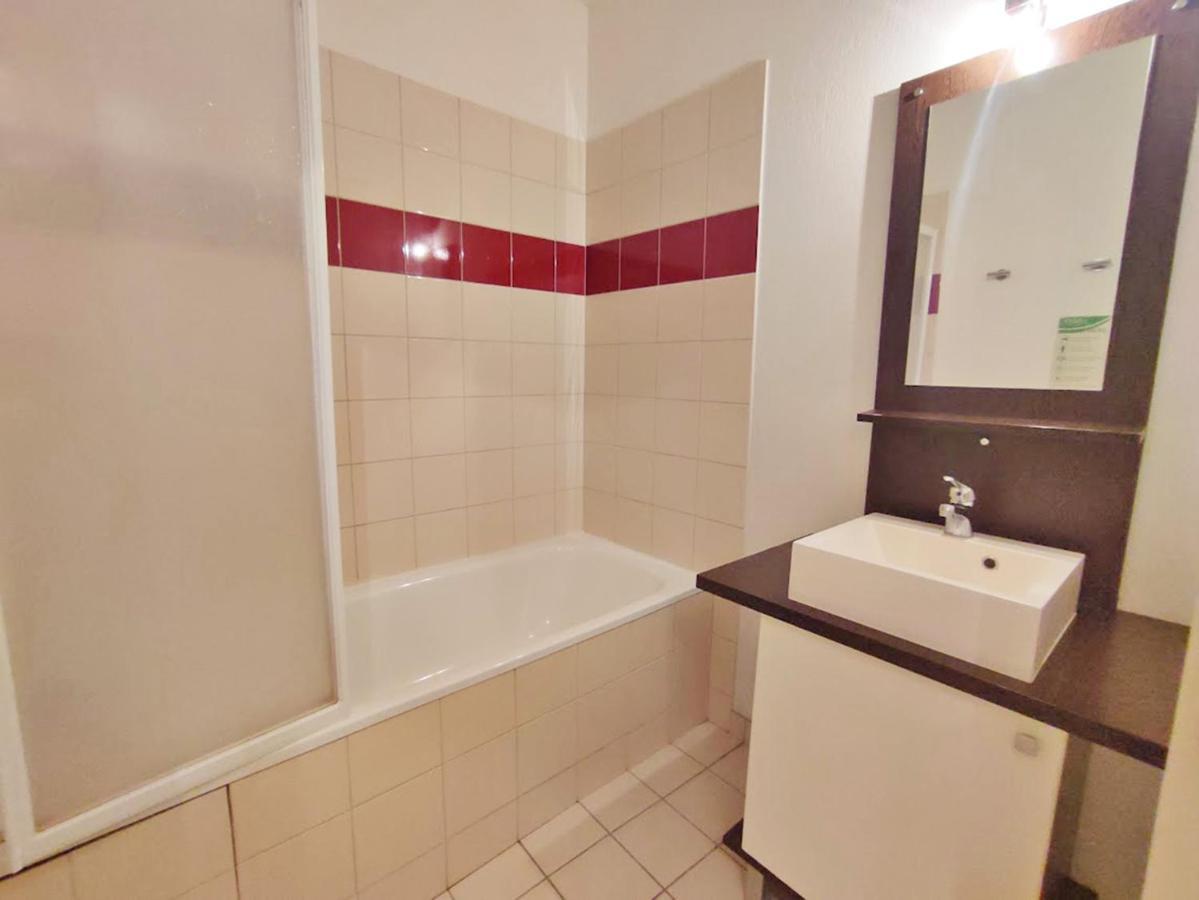Ostal, T3, Centre Luchon, Wifi, Casier A Skis, Ascenseur, 6 Personnes Bagneres-de-Luchon Bagian luar foto